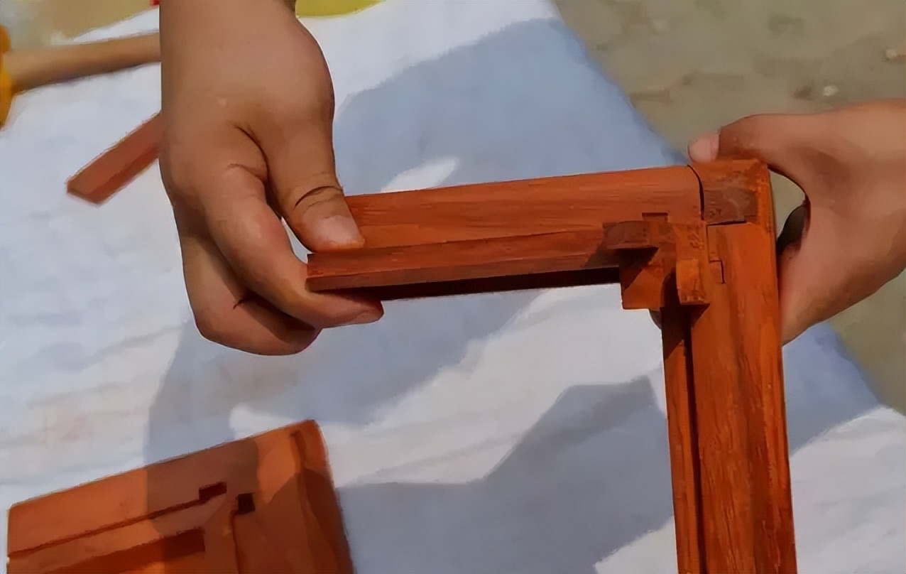 如何看一套红木家具的工艺细节,红木家具的工艺有哪些种类