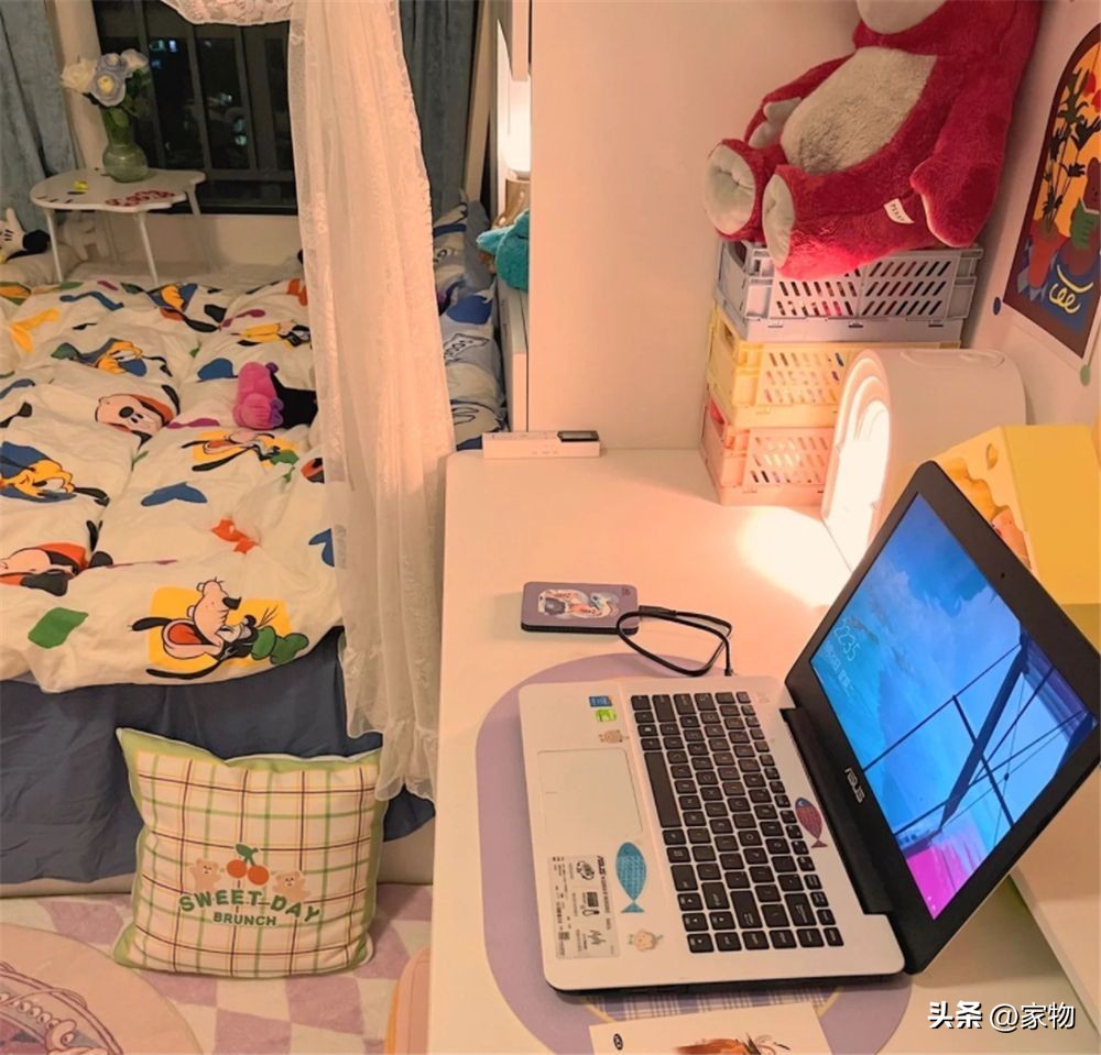 广东姑娘在北方布置房间,单身女生房间布置温馨小窝