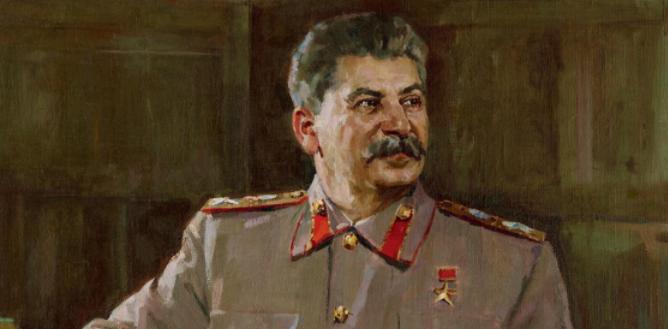 除了毛主席之外，*安门天**城楼上还挂过11个人的画像，都有谁？