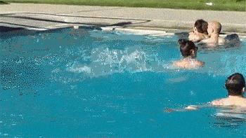 丝袜上可以纹身吗,穿丝袜能看出来纹身吗