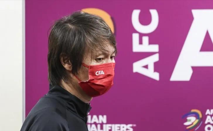 如果李铁出来了还能当教练吗,高洪波讨论李铁