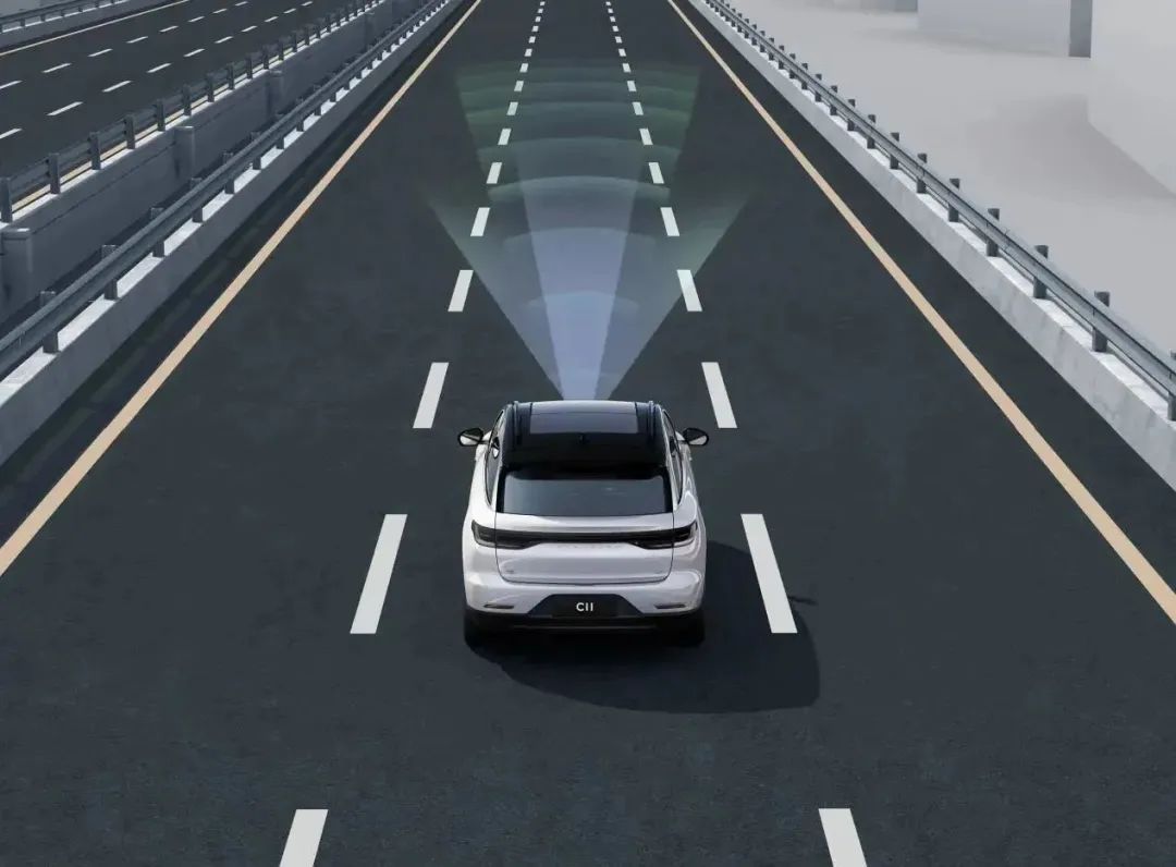 15万买30万体验，国产“价格屠夫”进化不设限，老车主直呼真香！