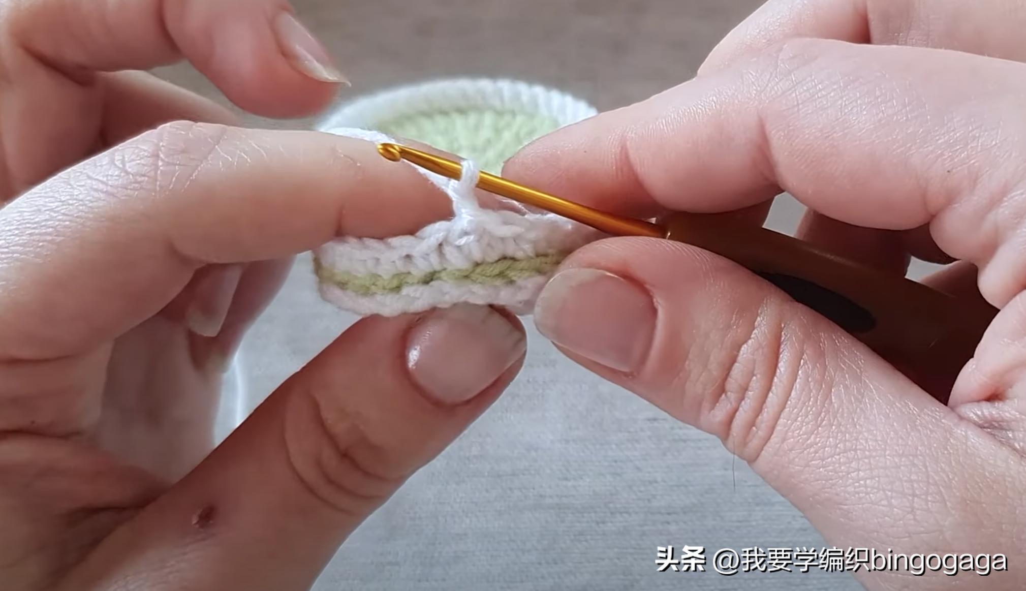 简单易学钩婴儿鞋教程,简单易学的婴儿钩鞋