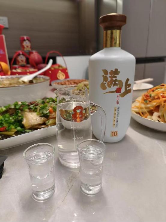 牛栏山到底是纯粮酒还是勾兑酒,牛栏山酒精勾兑酒为啥那么多人买