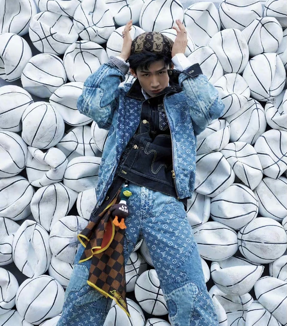 张艺兴同款外套怎么穿,张艺兴白敬亭穿搭