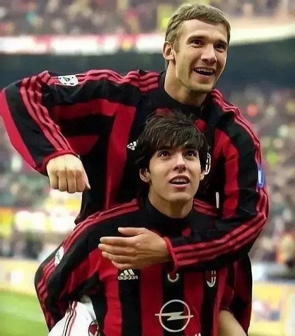 为什么说卡卡陌上人如玉,陌上人如玉公子世无双下一句是啥