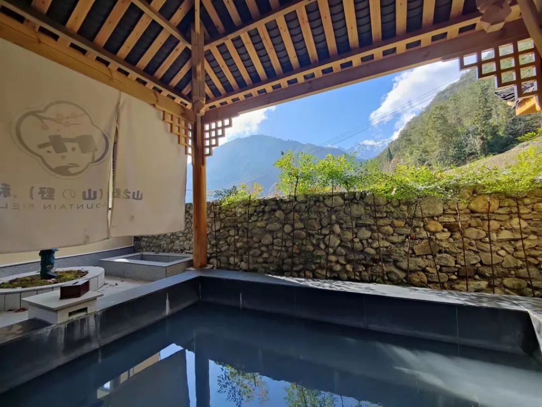 国内真正的天然温泉大全,国内真正的天然温泉排名