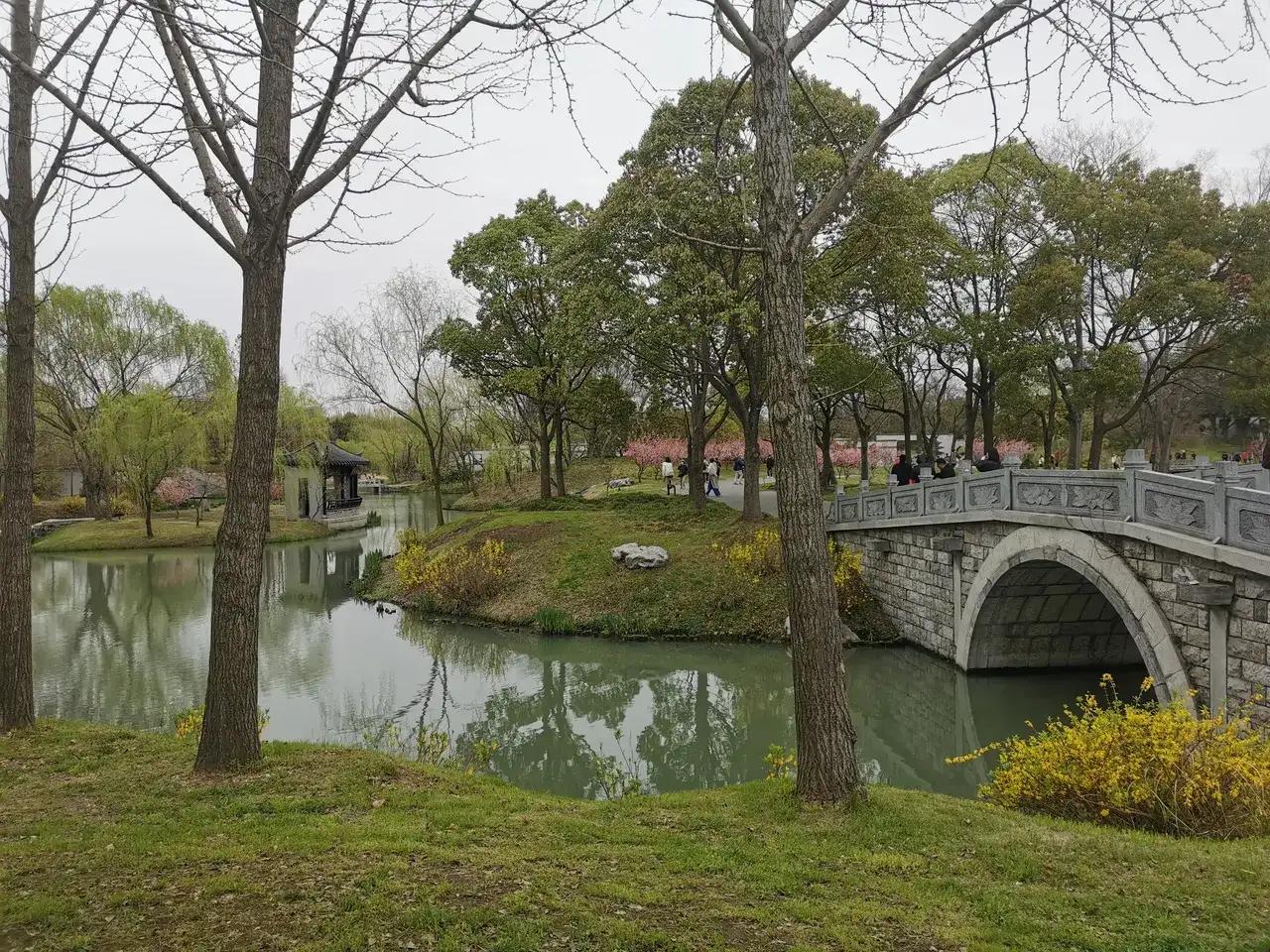 寰愬窞鍒伴噸搴嗗叚鏃ユ父,浠庡緪宸炲幓鏃犻敗鏃呮父