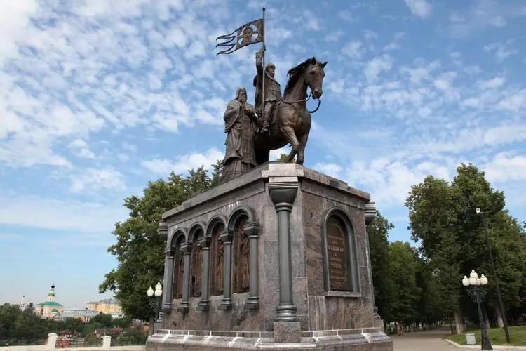 俄罗斯为什么人口可以达到10亿,俄罗斯1亿多人口为什么这么强