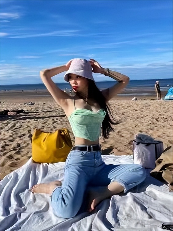 濡備綍鍦ㄨ嫳鍥藉仛涔版墜,鑻卞浗鏃跺皻涔版墜