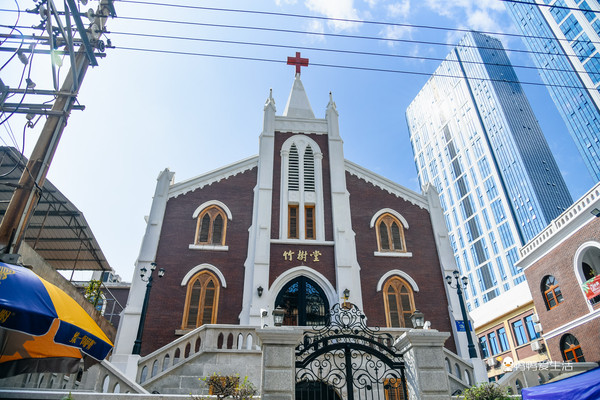 厦门最值得吃的海鲜市场是哪里,厦门八市烟火味大排档