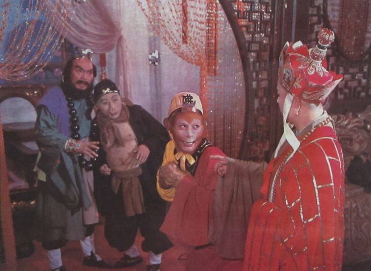 六小龄童悼念西游记副导演任凤坡,86版西游记六小龄童现状