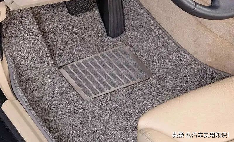 汽车什么材质的脚垫比较好,新车买什么脚垫比较好