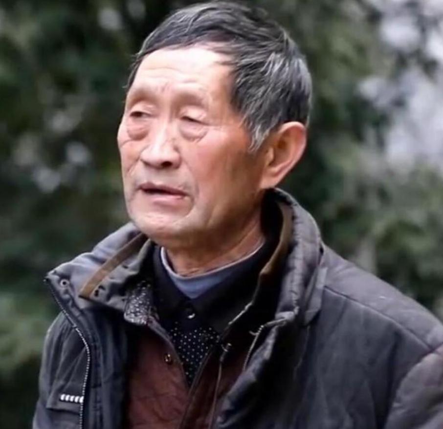 女儿结婚途中遇车祸，隐瞒26年未回娘家，男子做了26年未婚夫