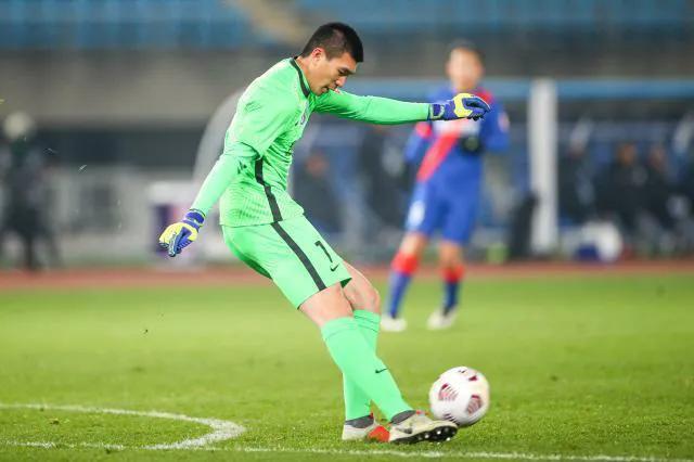 申花门将有多可怕,上海申花门将马镇精彩扑救