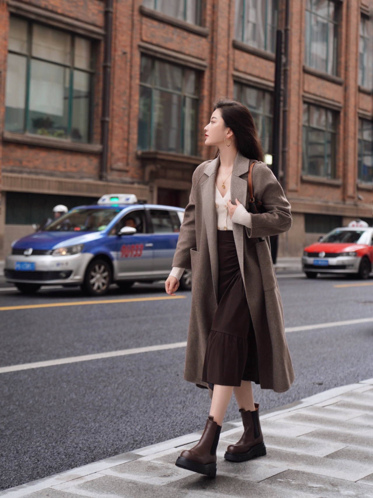 秋冬鞋子别瞎买这三款百搭又时尚,2021今年冬天流行鞋子女鞋款式