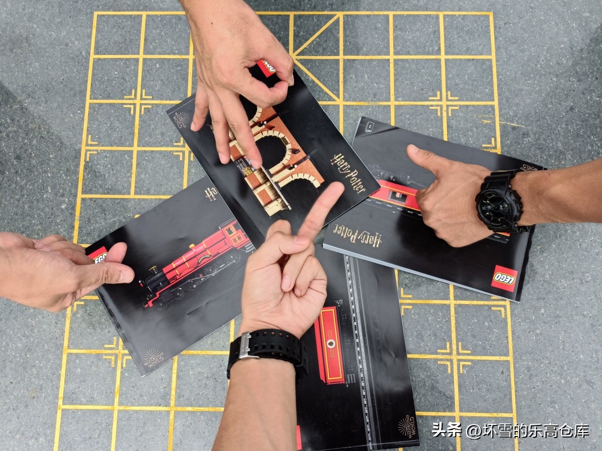 边看哈利波特，边拼乐高：爆肝试玩76405霍格沃茨特快