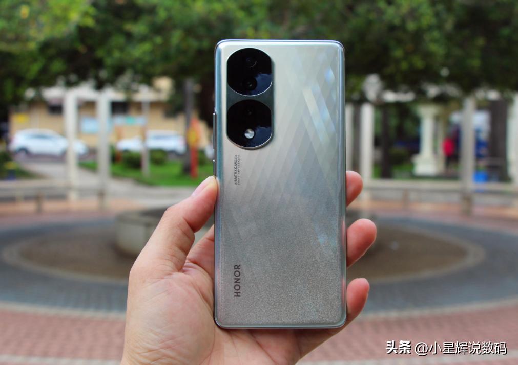 荣耀首款天玑旗舰降至2300元,荣耀天玑9000旗舰手机