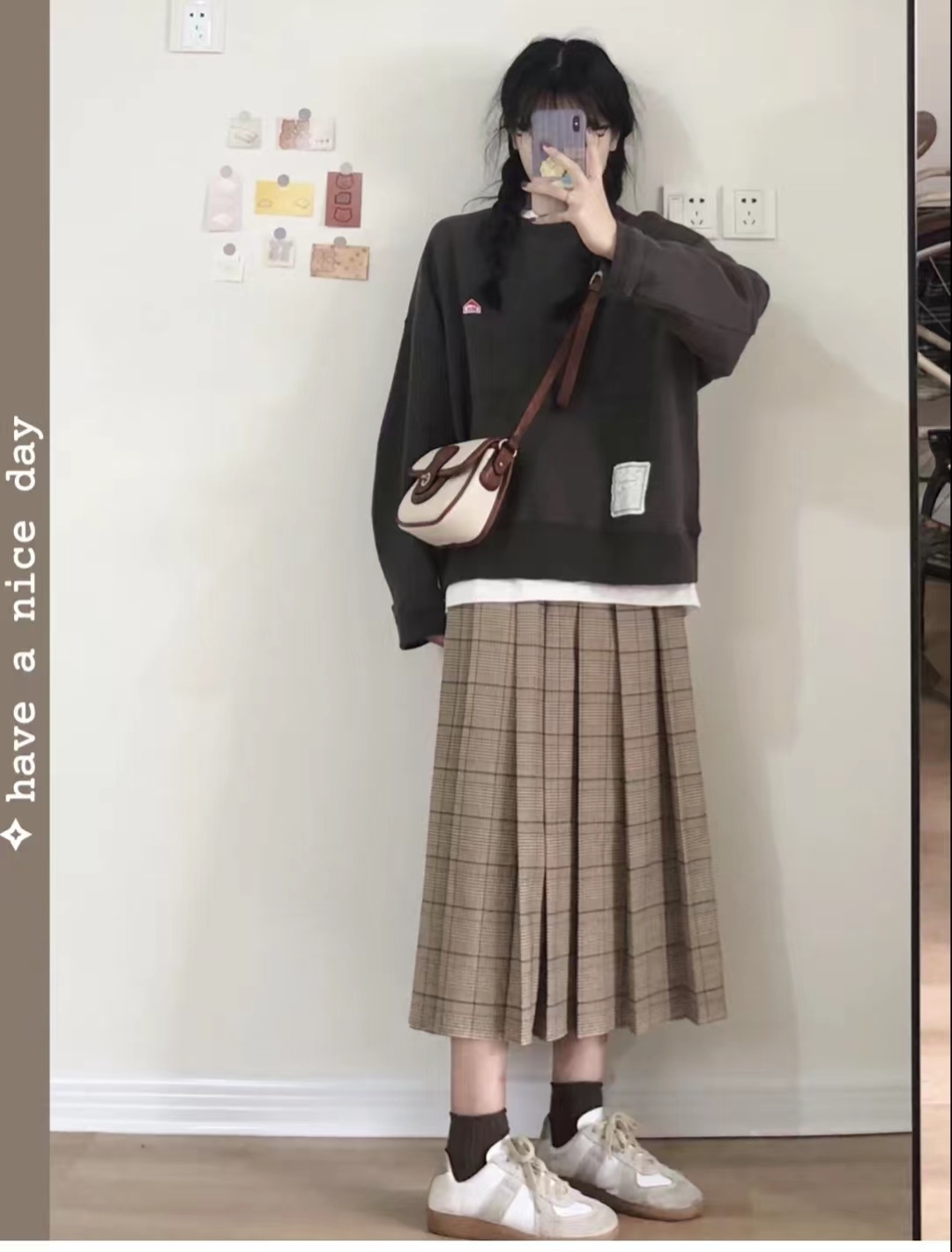 宽松版卫衣搭直筒宽松休闲裤,宽松卫衣怎么搭配裙子才好看