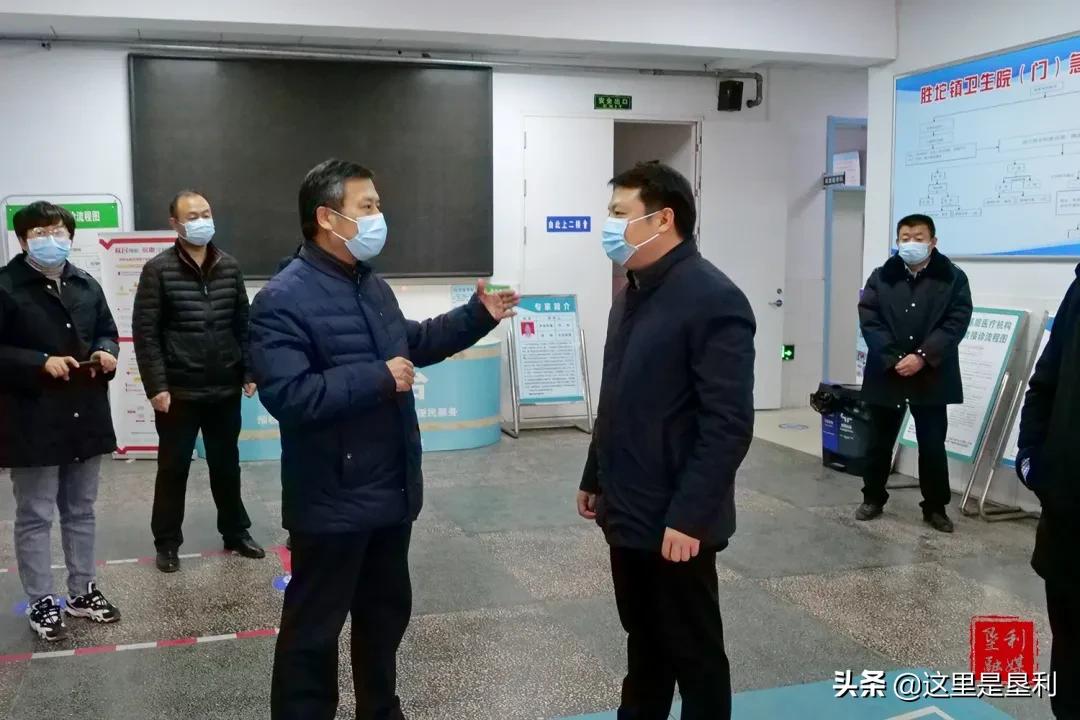 解洪涛调研督导胜坨镇安全生产疫情防控重点时段空气质量保障工作