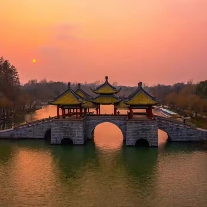 西湖与瘦西湖各有风韵,扬州瘦西湖春意盎然美不胜收