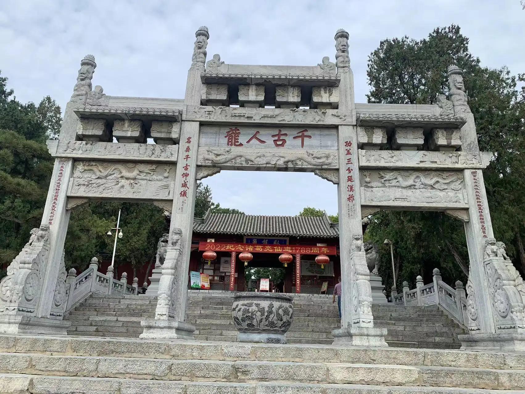 红顶商人胡雪岩的后人现在如何,红顶商人胡雪岩是哪个时期的人