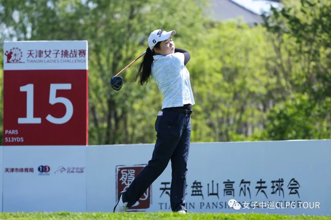 澳洲球手袁莉娜首战中巡勇抓小鸟不惧低温