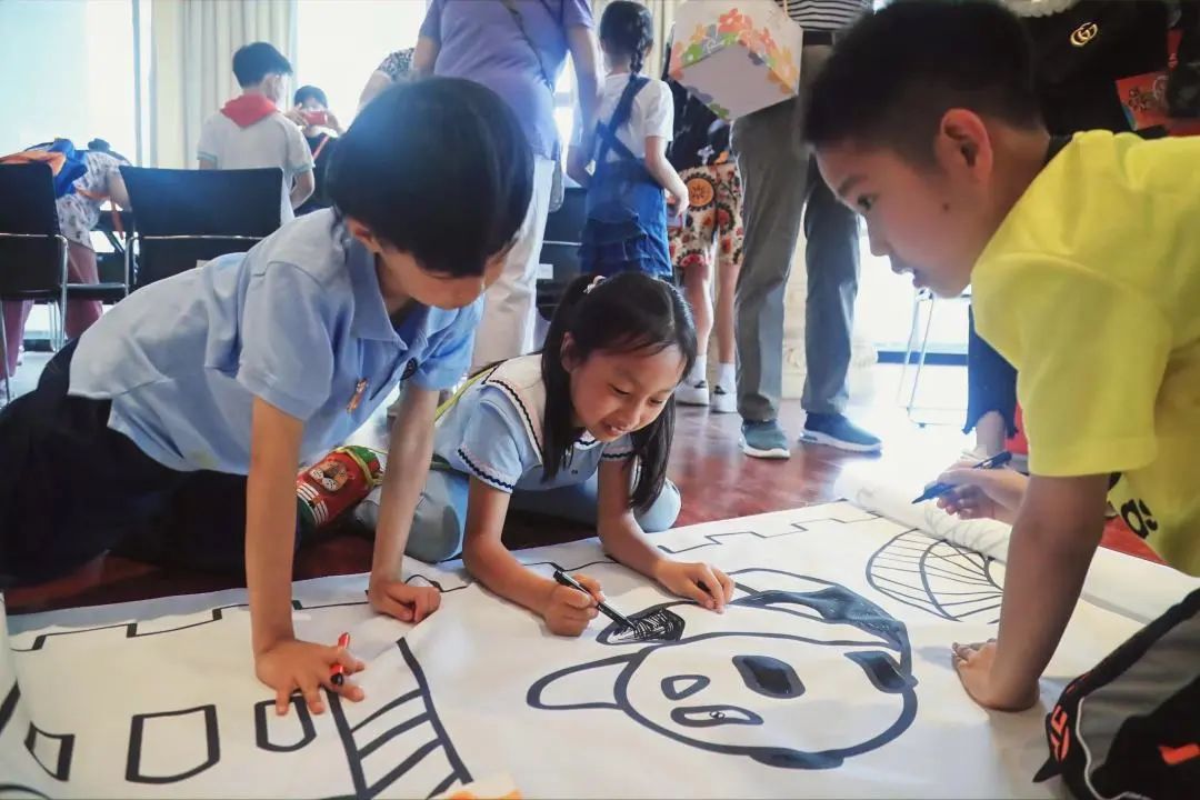 徐汇的这个嘉年华非常high！4000人涌向这片欢乐海洋！