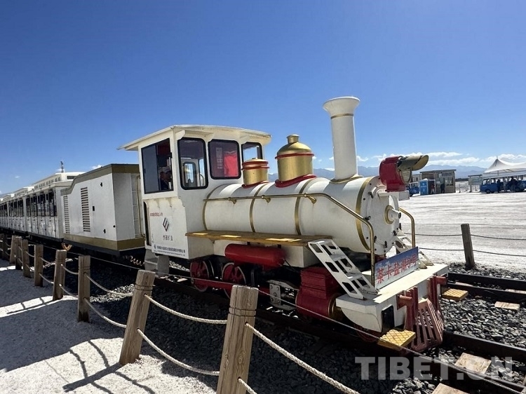 5.1旅游好去处推荐茶卡盐湖,国庆茶卡盐湖景区