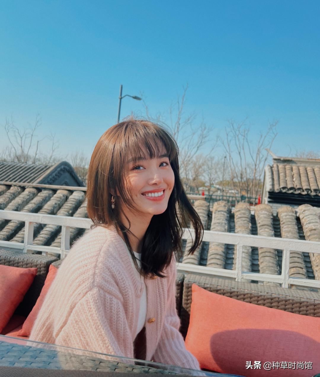 八字刘海怎么打理才不会显头秃,12岁圆脸头秃长发适合剪什么刘海