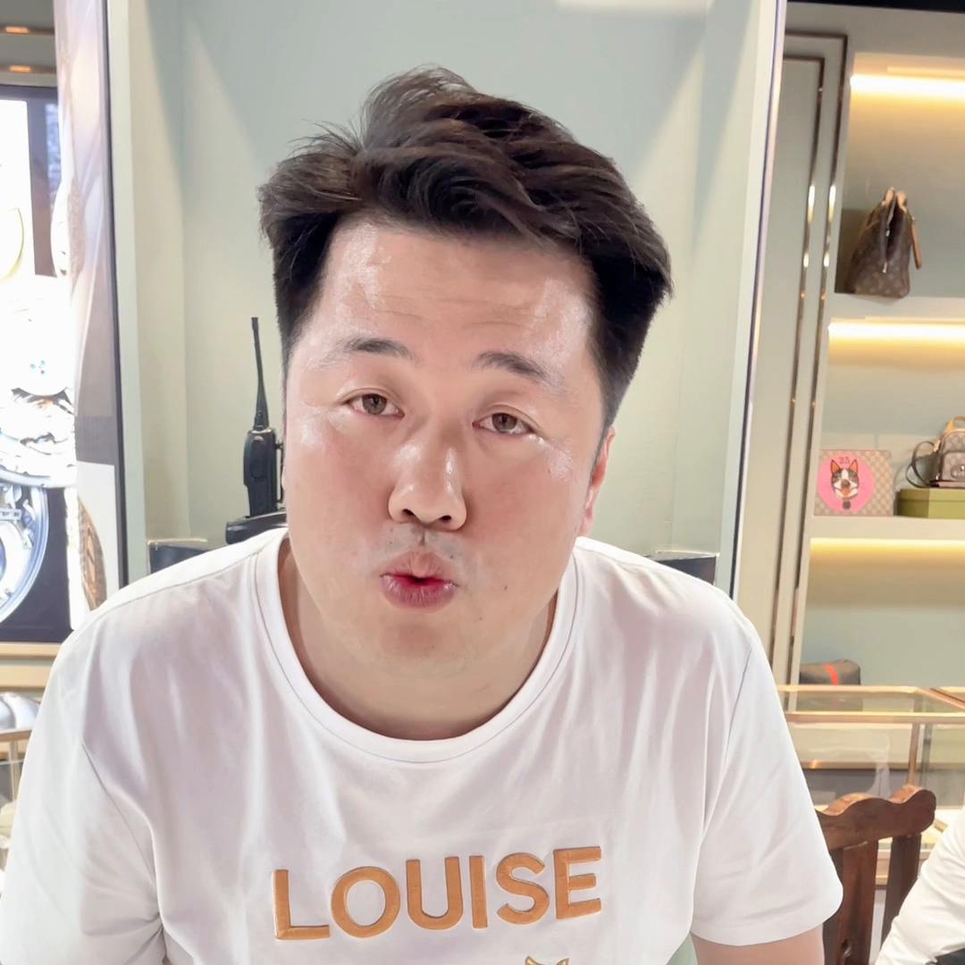 我这是岁数大了，不爱和他一样的，五年前的我都不可能放过...