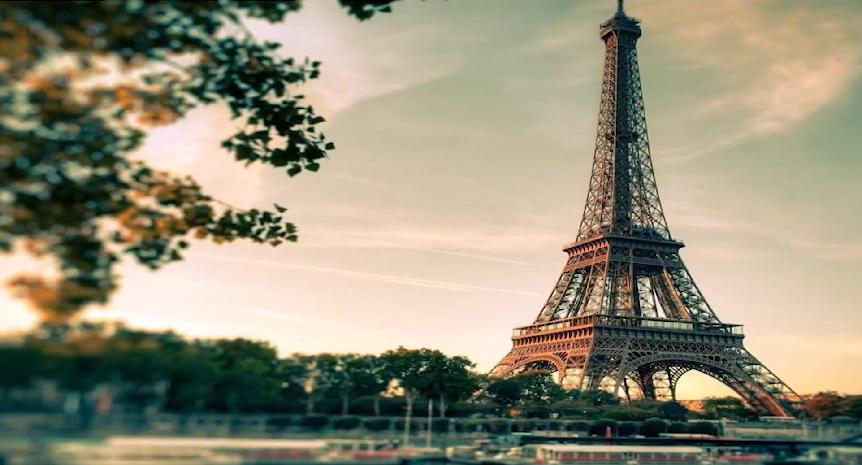 埃菲尔铁塔进化史,埃菲尔铁塔为什么两年就建好了