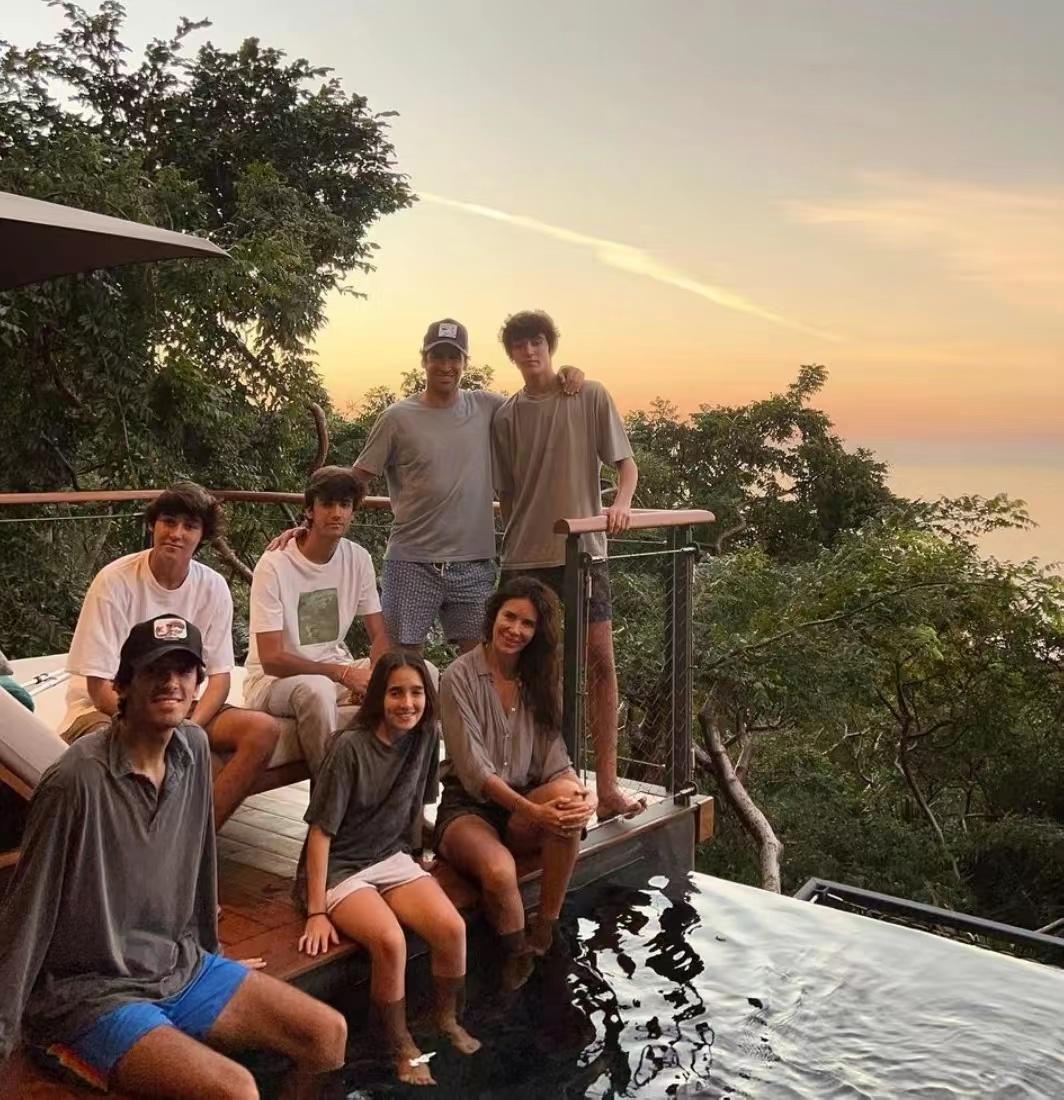 劳尔皇马独一无二视频,劳尔西班牙人