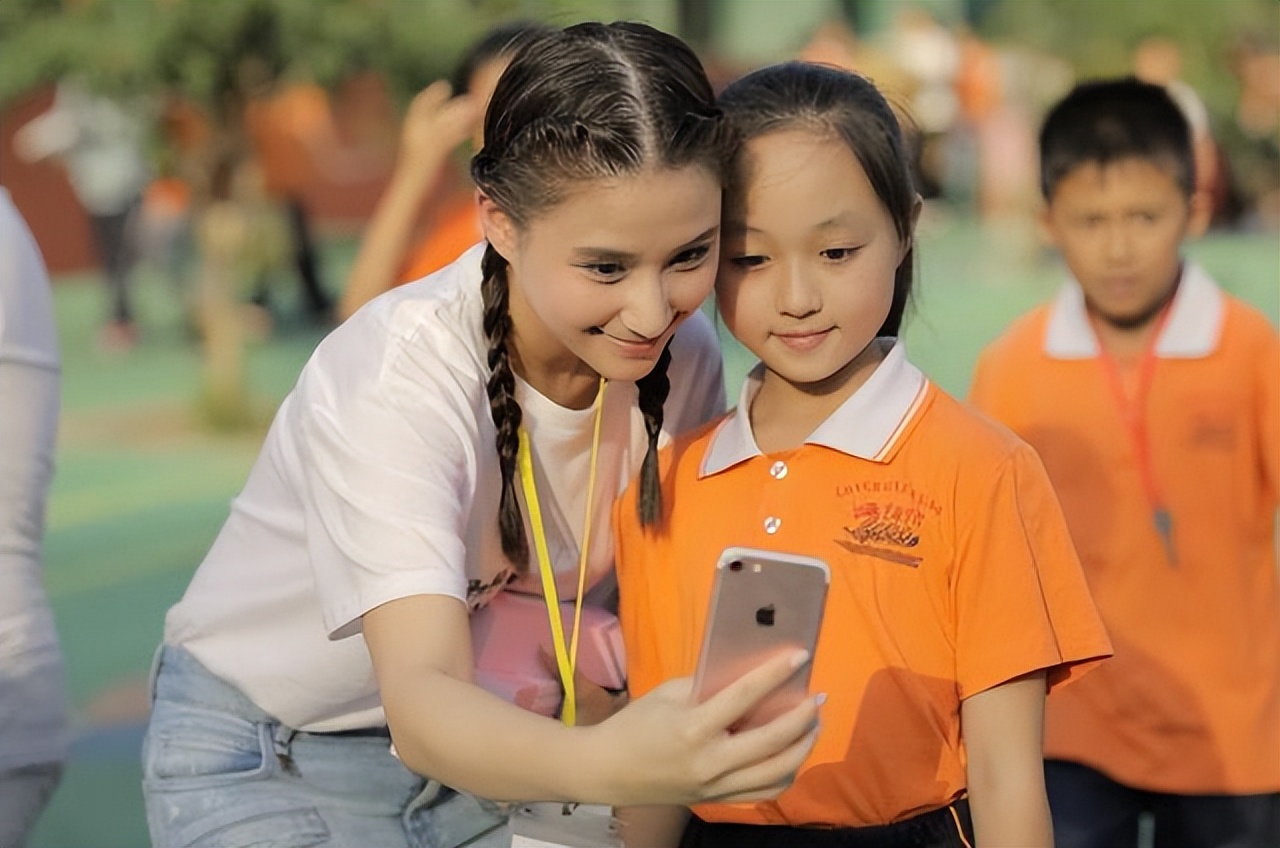 何超莲吴克群多有钱,何超莲吴克群谈旧爱