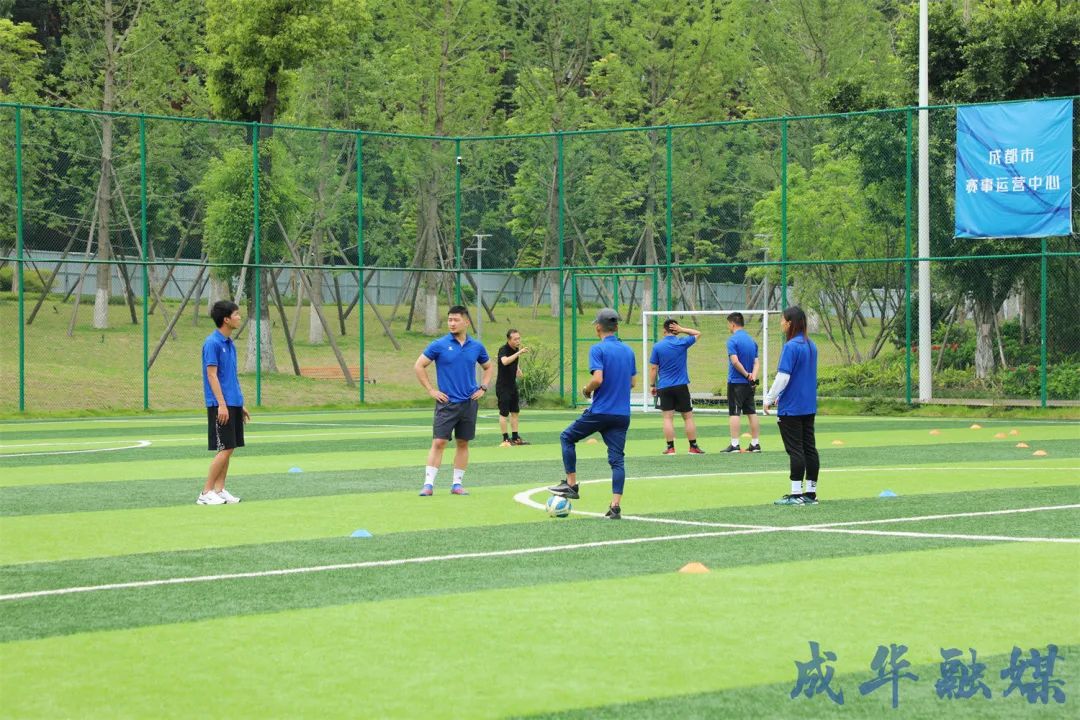 闄嗗啿杩愬姩瑙嗛,闄嗗啿楠戣