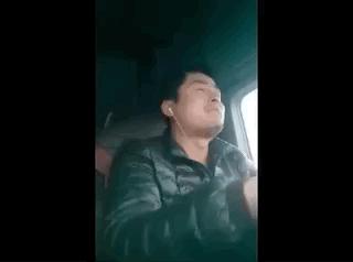 外卖小哥每天工作18小时累不累,大家看一下外卖小哥的工资条