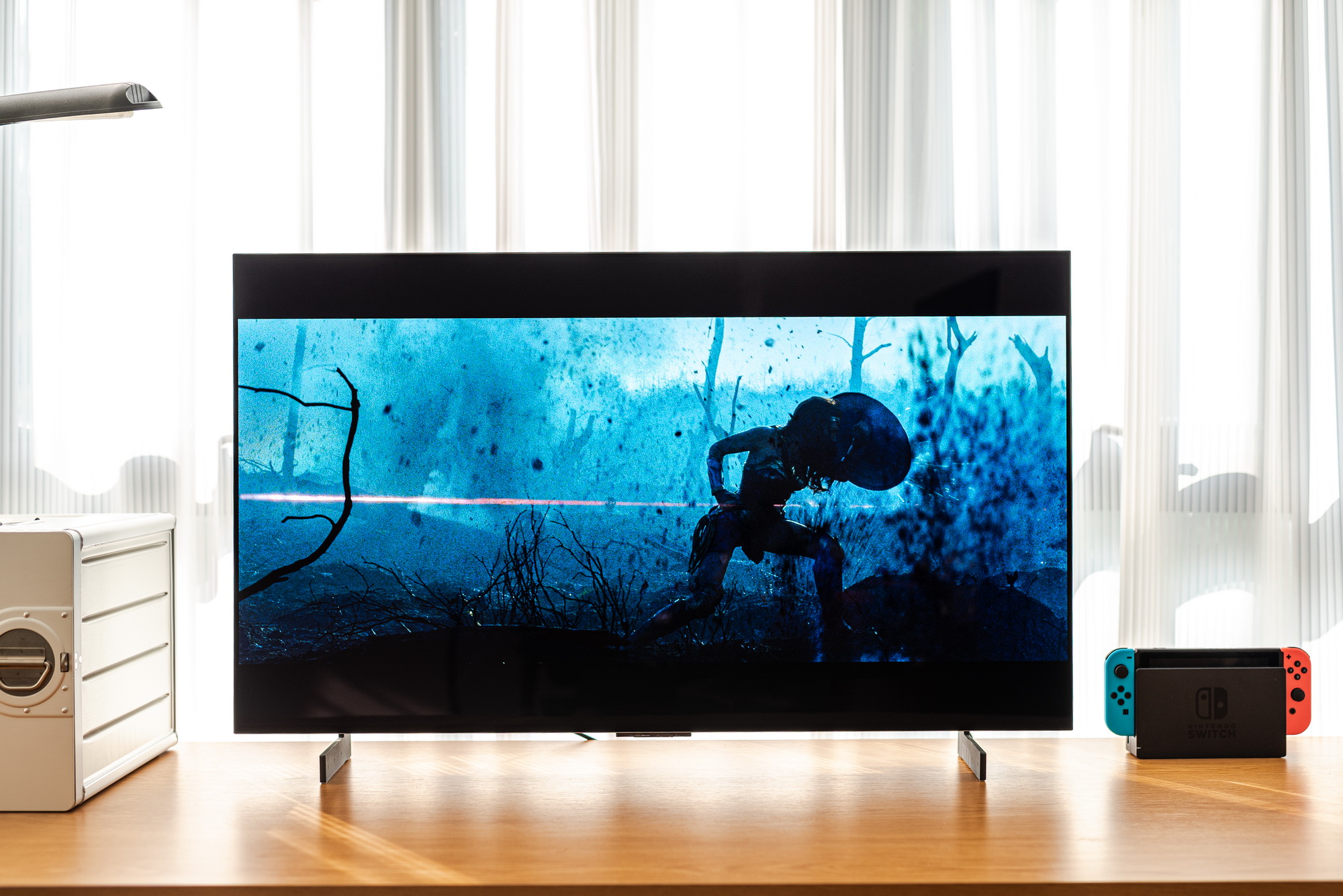 2022桌面*党**终极之选？LG42C2OLED游戏电视