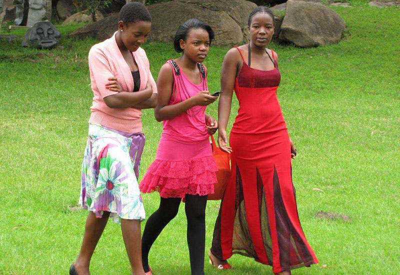 “津巴布韦”现状，带你看看真实的非洲穷国津巴布韦