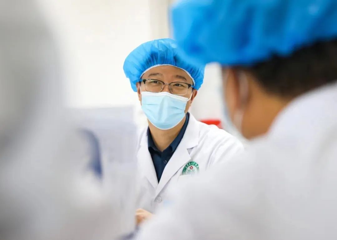 援疆医生骈晓亮：最美青春相遇是“援”不负韶华大爱无“疆”