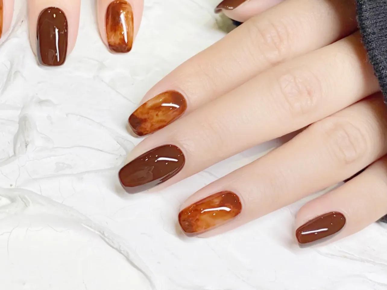 显白高级感琥珀穿戴美甲,美甲高级感琥珀甲款式