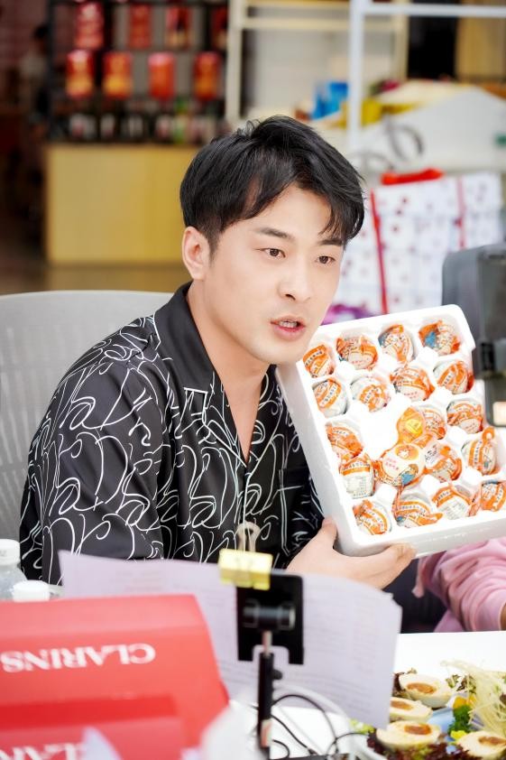 辛有志关心农村教育，沅陵县打响助农抗旱“保卫战”