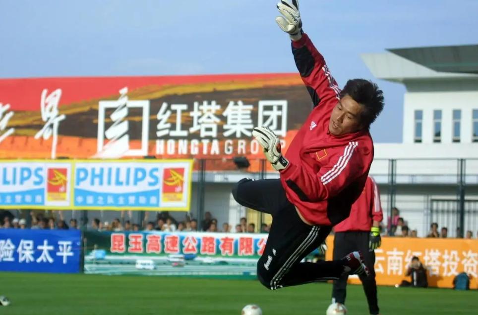 踢假球被处罚降级,踢假球被判10年