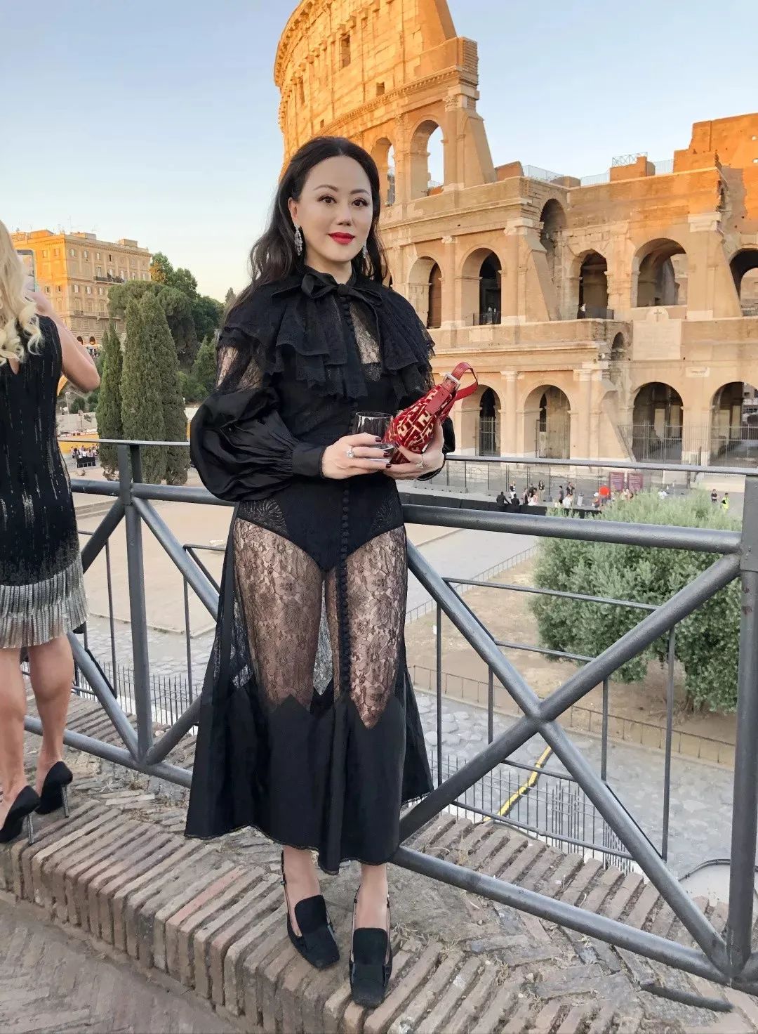 桃色女王,带货6亿,女人还能这么活?