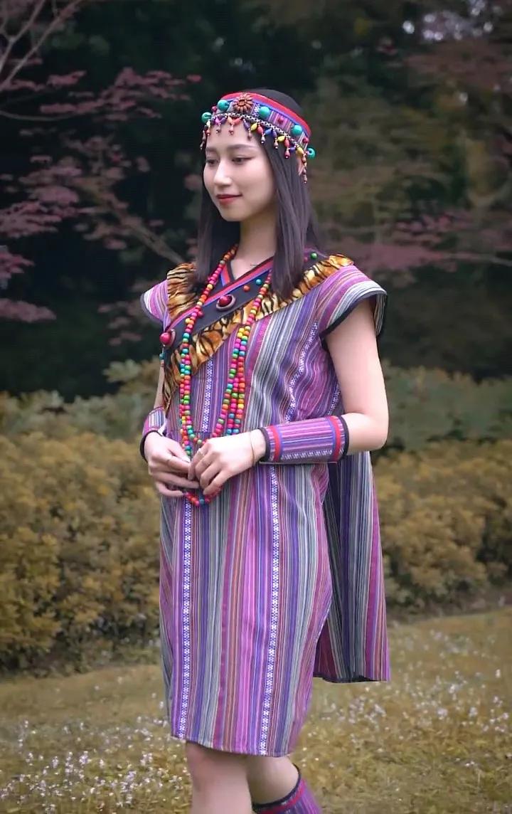 五十六个民族服饰排行榜,中华五十六个民族服饰大合集