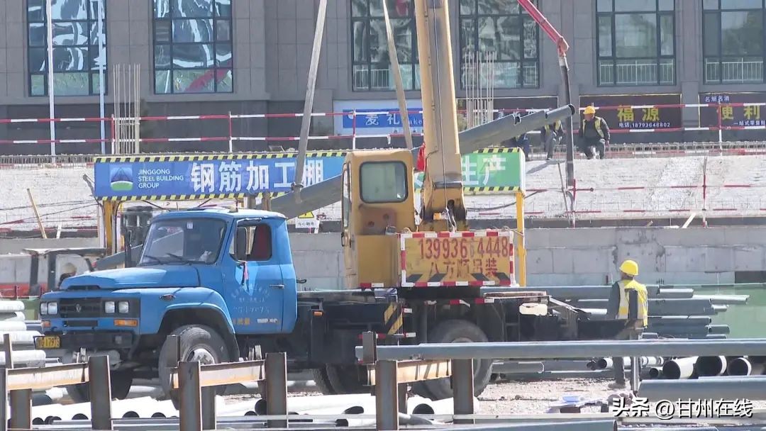 建设中的张掖奥体中心,张掖滨河新区奥体中心