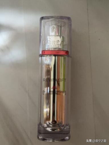 欧莱雅小蜜罐和olay白瓶哪款好用,珀莱雅精华双抗和olay小白瓶区别