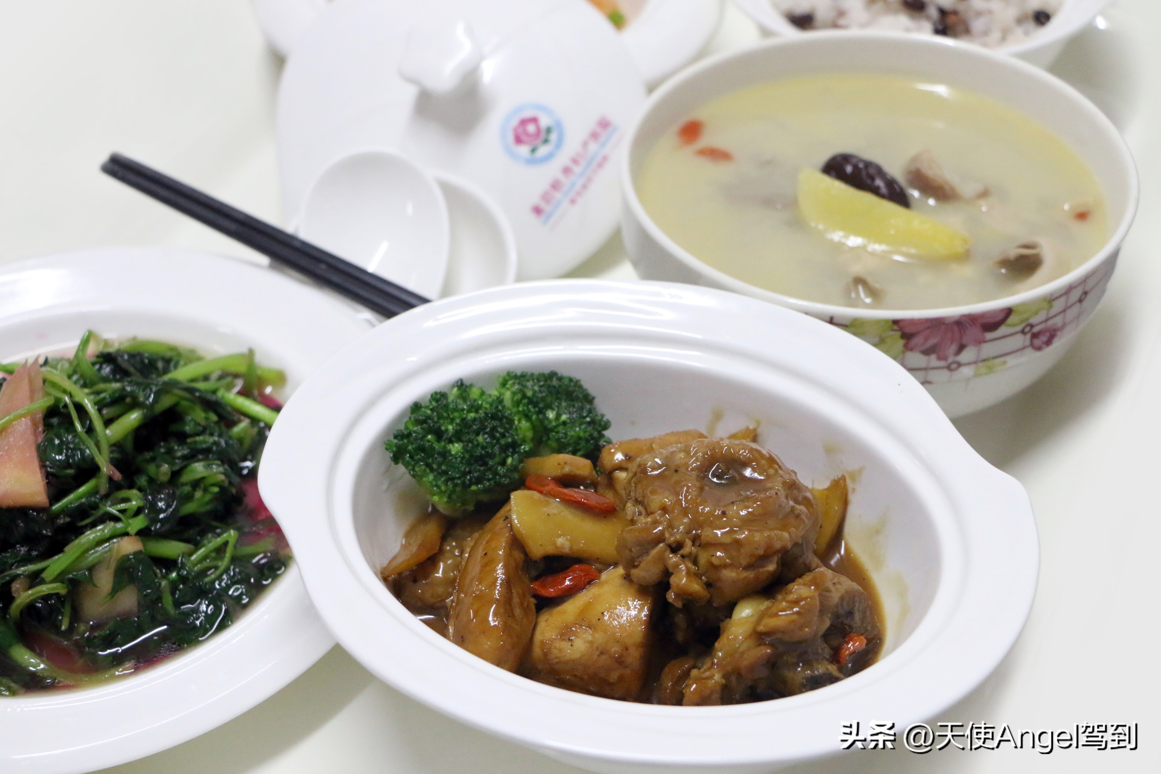 在月子会所坐28天月子，居然“忘崽”，网友：这是什么神仙体验