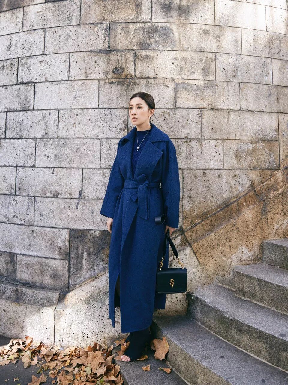 蓝色穿出秋冬高级感,蓝色穿出春天的高级感