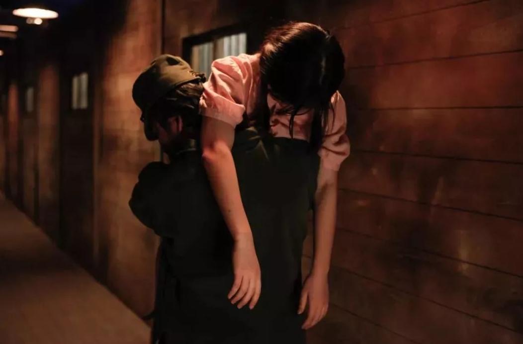 1988年日本校花被囚41天，遭侵害超500次，未成年凶手仅被判8年