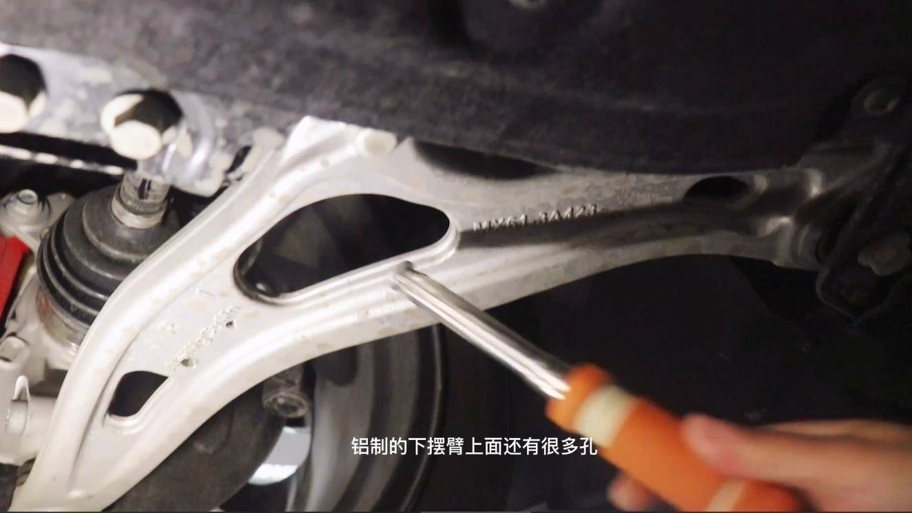 2023款蒙迪欧2.0t减配了什么,2020款蒙迪欧1.5t底盘拆解视频